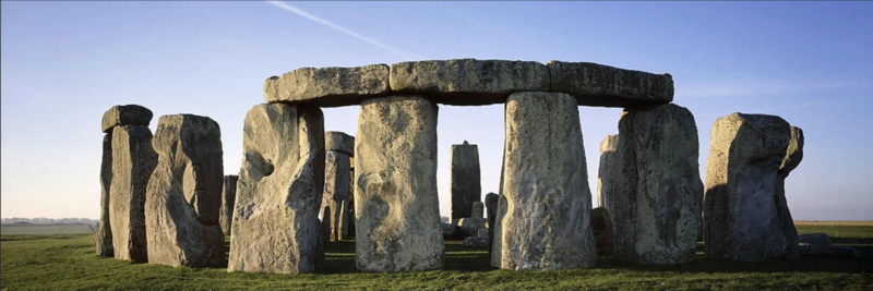 File:Solace Conner-Stonehenge-Mythos.png
